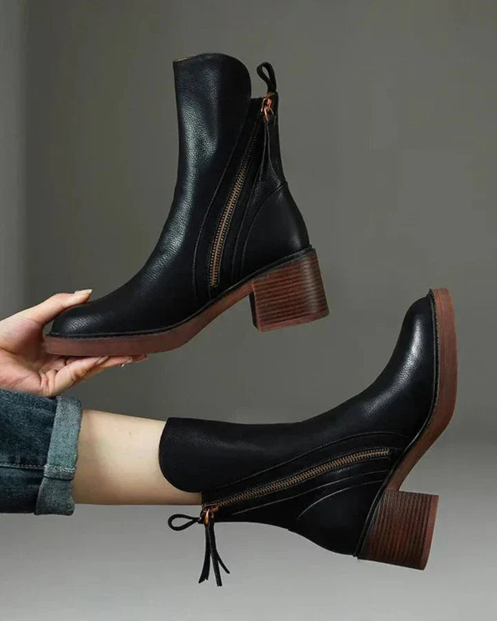 Valorine™ | Bota de piel negra con tacón cómodo, elegante y atemporal